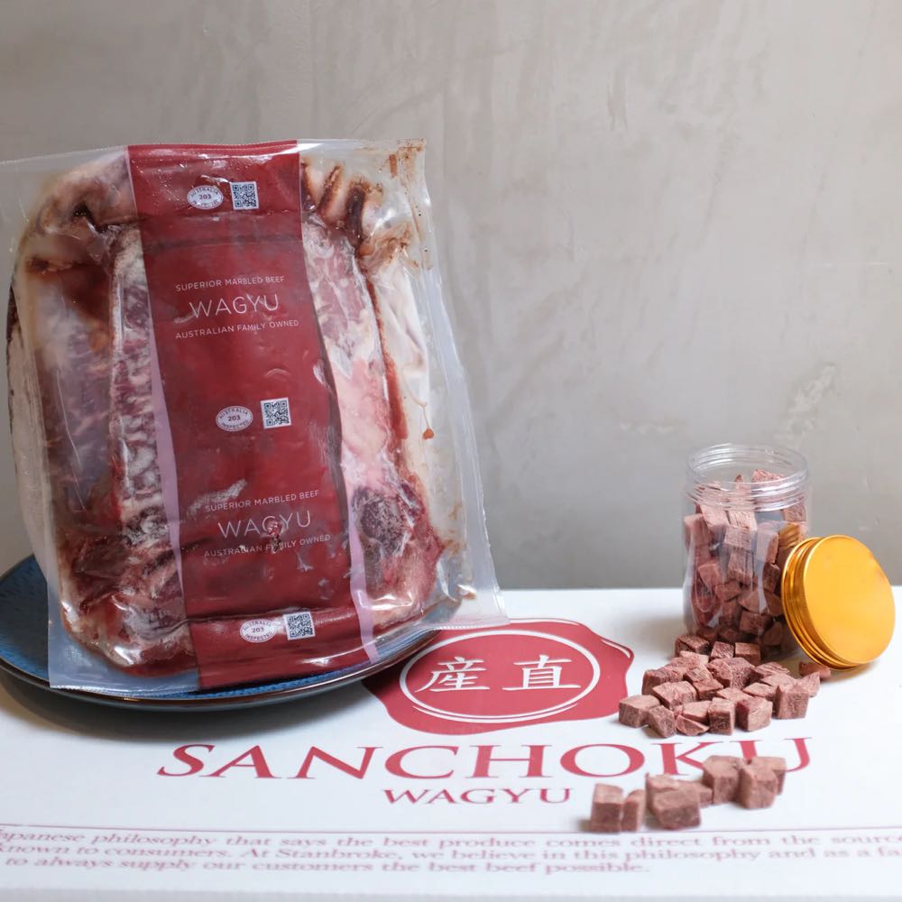 Taki Sanchoku Wagyu Beef Cubes Freeze-Dried Treats For Cats & Dogs (1 Packet) 9g